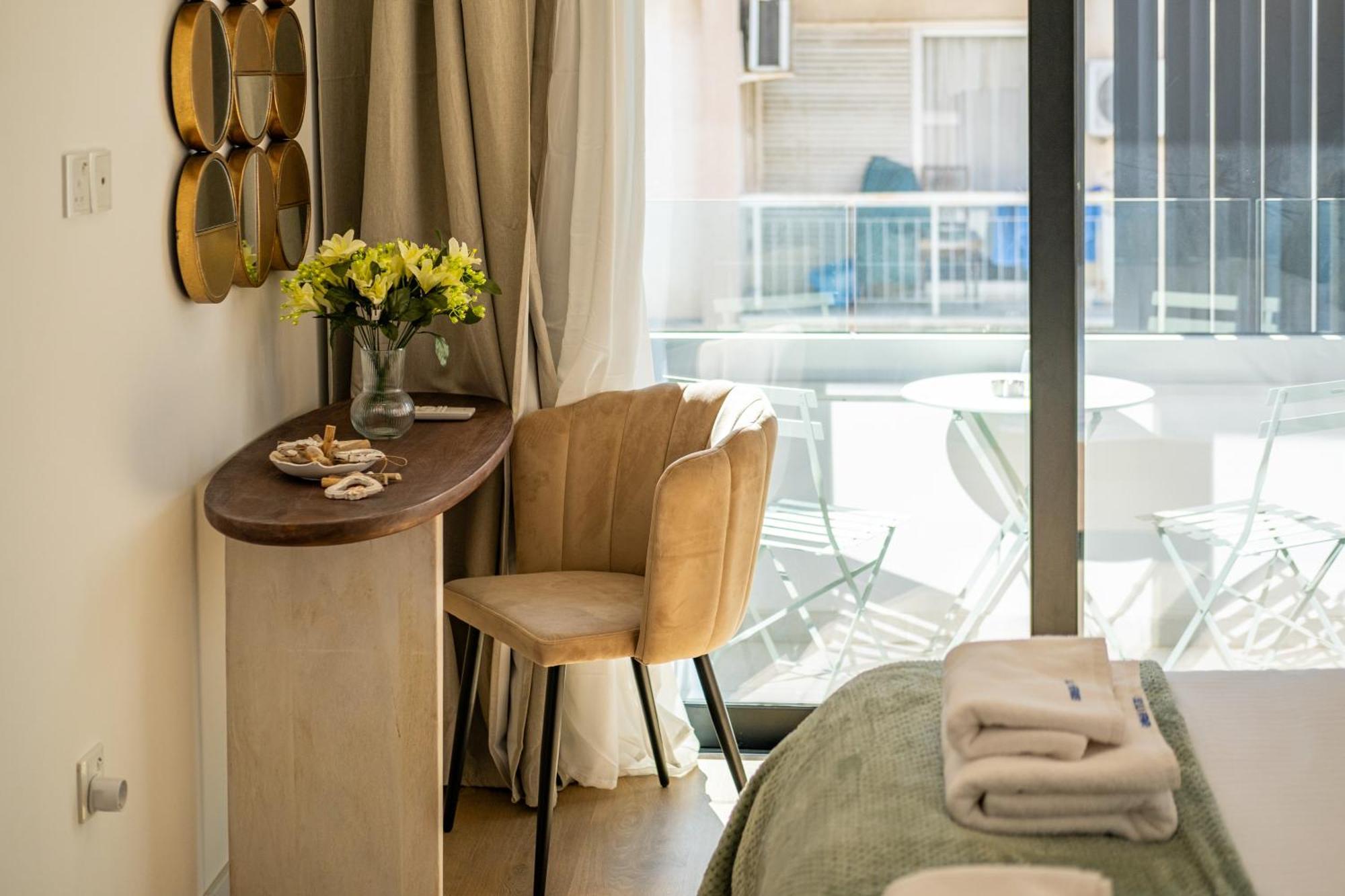 Lazuli Hermes Apartments Ларнака Экстерьер фото